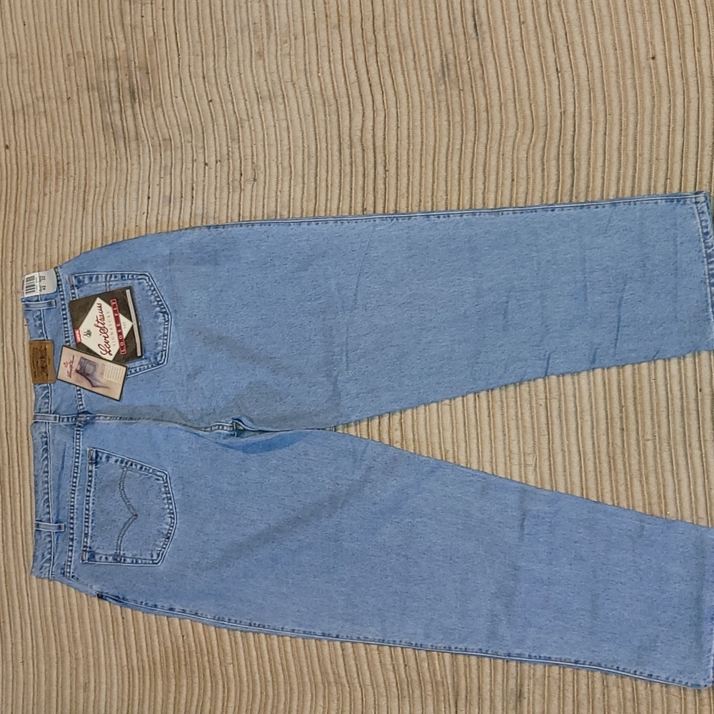 Vintage. 90s. Levis 545s. Loose fit baggy. Mens size w42 l32. DEADSTOCK. Unworn.